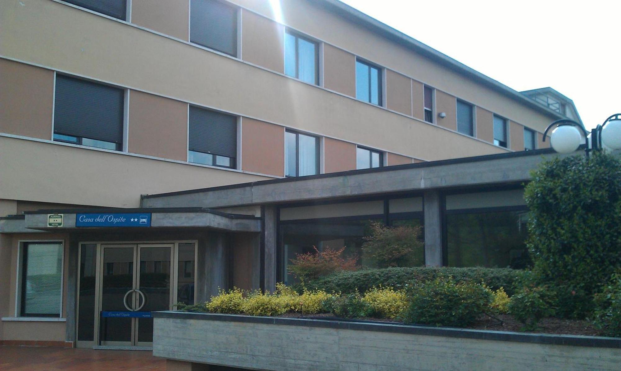 ברשה Albergo Casa Dell'Ospite מראה חיצוני תמונה