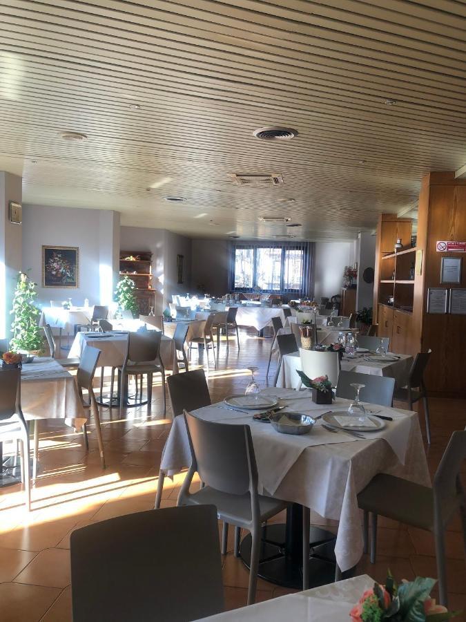 ברשה Albergo Casa Dell'Ospite מראה חיצוני תמונה