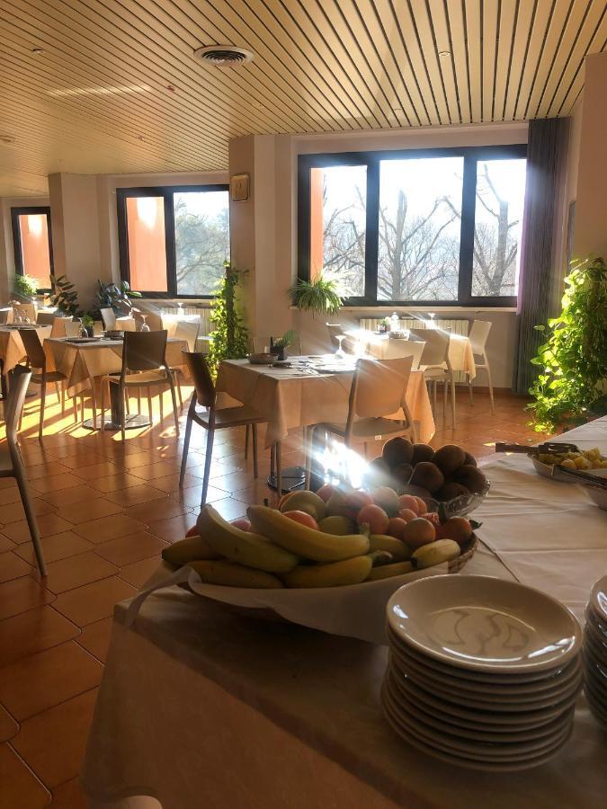 ברשה Albergo Casa Dell'Ospite מראה חיצוני תמונה