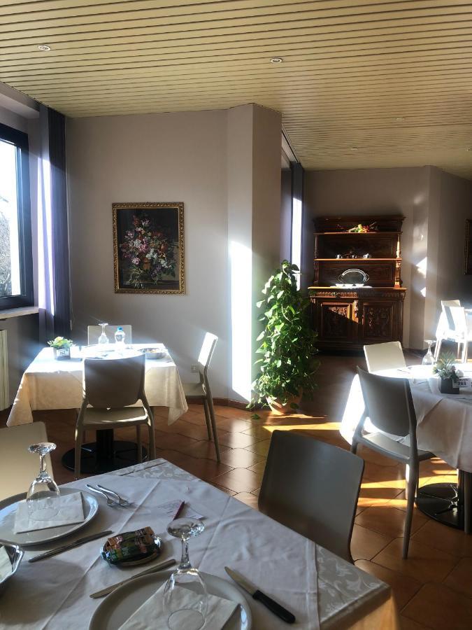 ברשה Albergo Casa Dell'Ospite מראה חיצוני תמונה
