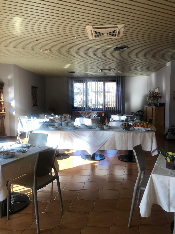 ברשה Albergo Casa Dell'Ospite מראה חיצוני תמונה