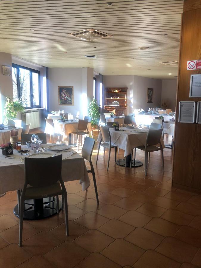 ברשה Albergo Casa Dell'Ospite מראה חיצוני תמונה